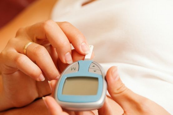 1055111 Niektorzy cukrzycy musza sprawdzac poziom glukozy nawet 12 razy dziennie